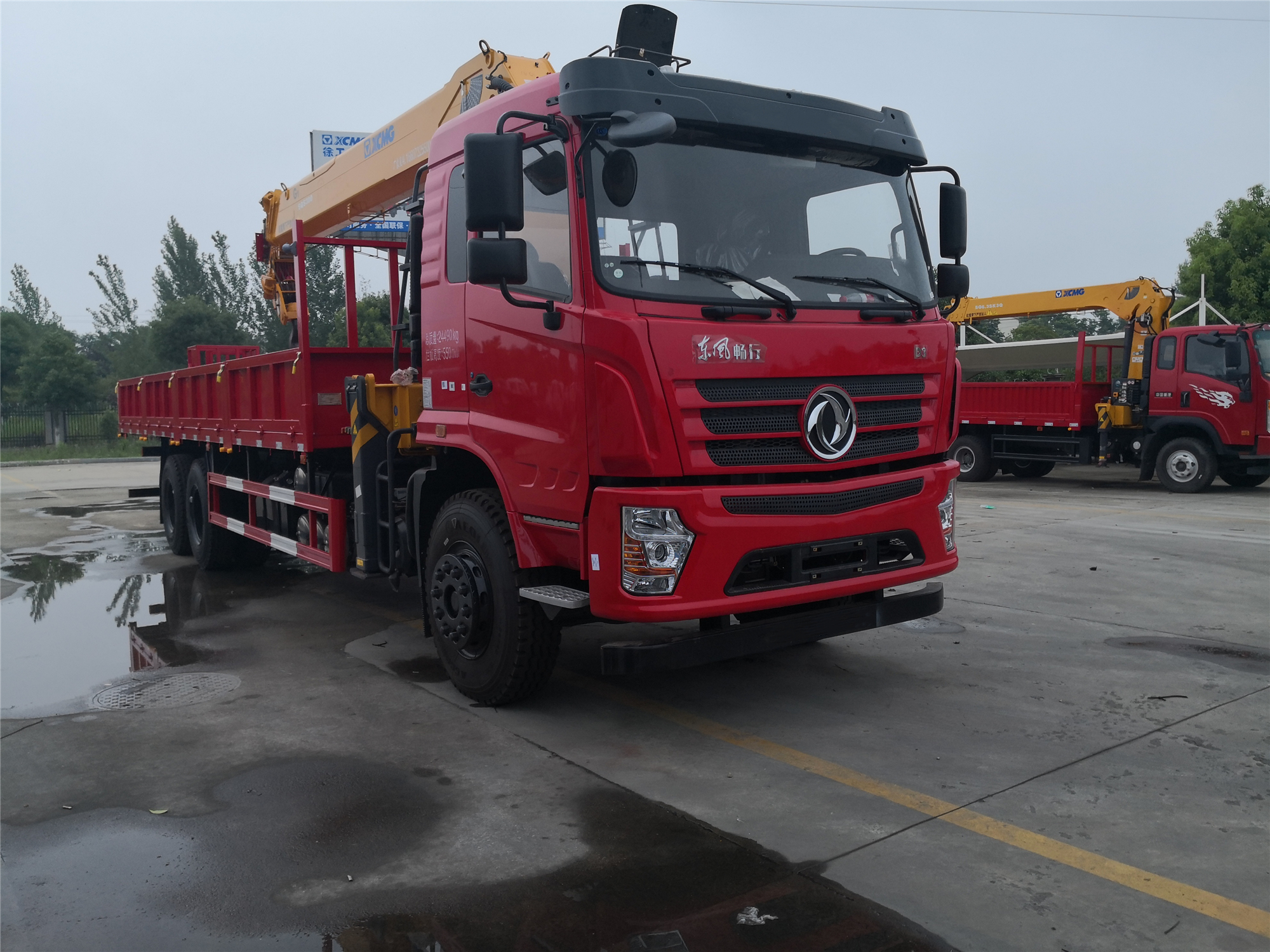 Customized 6*4 Dongfeng Crane Truck 20Ton Telescoping Hydraulic Lifting Mounted Straight Folding Boom New Brand