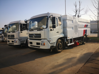 4x2 Street Dust Washing Machine Road Sweeper Truck Street Vacuum Cleaner New Dongfeng