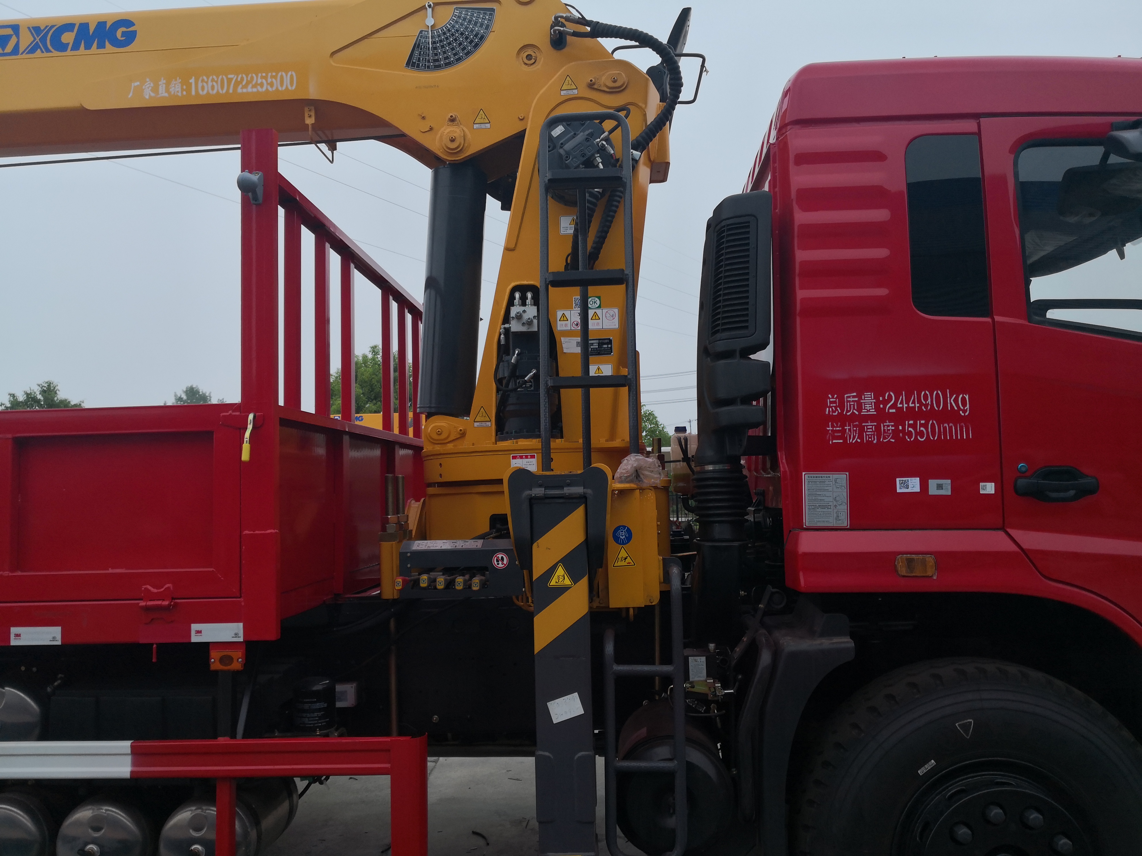 Customized 6*4 Dongfeng Crane Truck 20Ton Telescoping Hydraulic Lifting Mounted Straight Folding Boom New Brand
